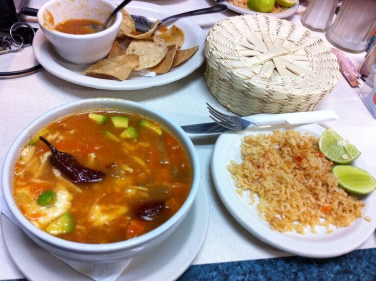 Caldo Tlalpeño: Un Sabroso Placer de la Cocina Mexicana para tu Paladar