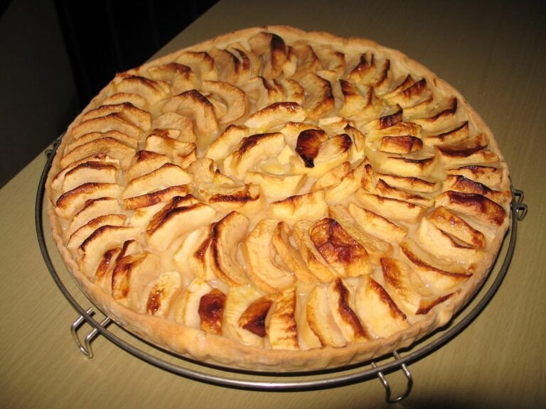 Descubre el Arte de la Repostería: Receta de Tarta de Manzana Clásica y Deliciosa