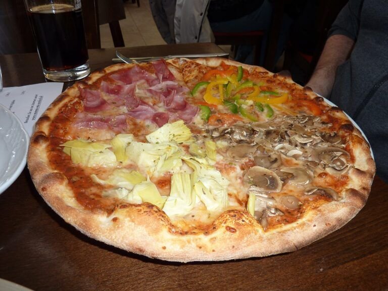 Pizza Cuatro Estaciones: El Placer de Cuatro Sabores en un Solo Bocado
