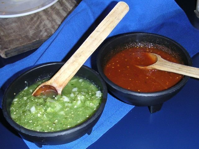 Salsas Mexicanas: 5 Recetas Increíbles y Fáciles para Acompañar tus Tacos