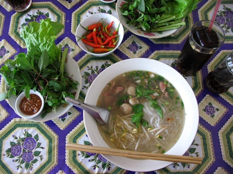 Sopa de Fideos a la Naranja: Un Toque Cítrico en la Cocina Tradicional