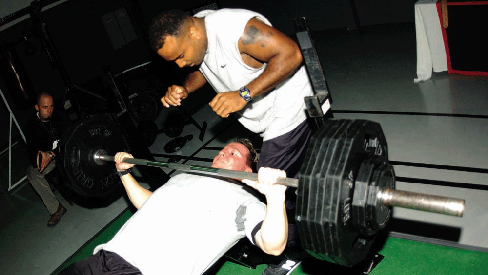 Técnica y Beneficios del Press de Banca: Una Guía Completa