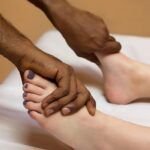 Masaje de Pies: Beneficios, Técnicas y Cómo Realizarlo para Mejorar tu Bienestar