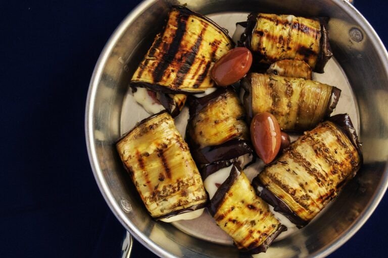 Sabor Mediterráneo en Casa: Exquisitas Berenjenas Rellenas al Estilo Turco