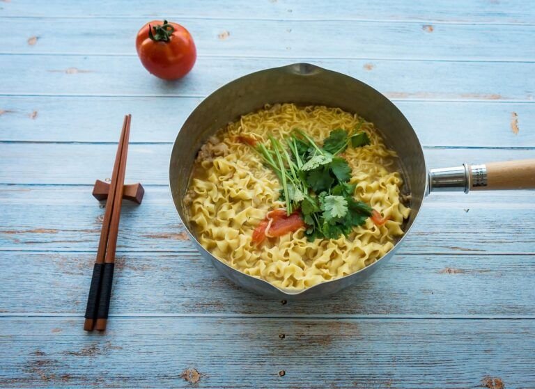 Sabor Tradicional: Cómo Preparar un Delicioso Caldo de Espagueti