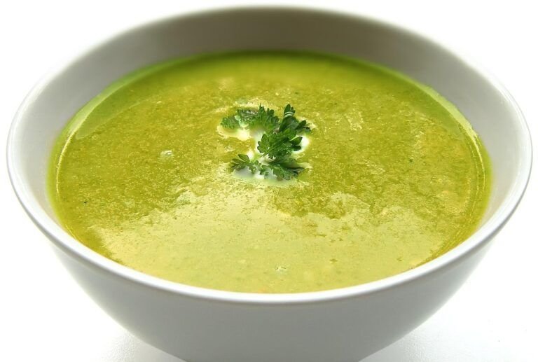 Crema de Berros y Papas: Una Exquisita Delicia Culinaria para Consentir tu Paladar