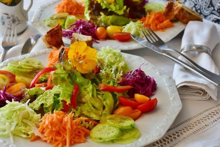 Deléitate con Nuestra Receta de Ensalada de Aguacate con Chía: Salud y Sabor en Cada Bocado