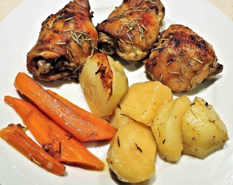 Muslitos de Pollo sobre Colchón de Vegetales a los Cuatro Quesos: Una Experiencia Gastronómica Inigualable