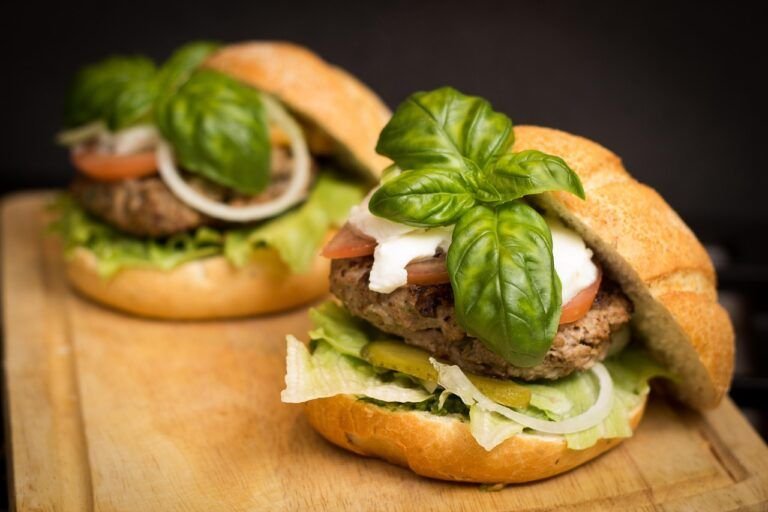 Descubre el Sabor Auténtico del Panino Italiano de Pollo y Queso Mozzarella