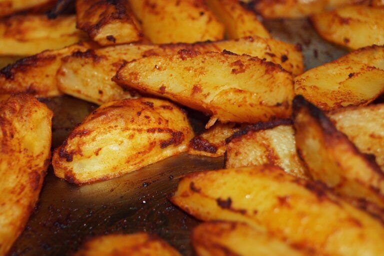 Deléitate con un Bocado Exquisito: Receta de Papas en Gajo con Mostaza, Limón y Orégano