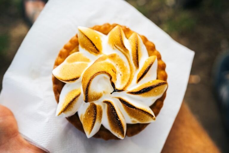 El Arte de la Delicia Cítrica: Cómo Preparar un Pay de Mousse de Limón Inolvidable