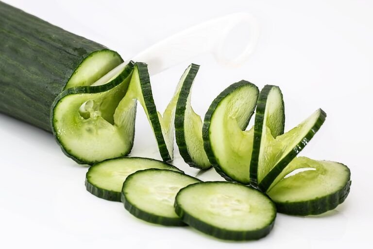 Refrescante y Saludable: Cómo Preparar Pepinos con Limón, Un Aperitivo Perfecto