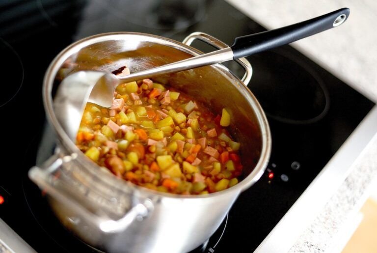 El Sabor Tradicional de México en tu Plato: Cómo Preparar un Pozole Vegetariano Inolvidable