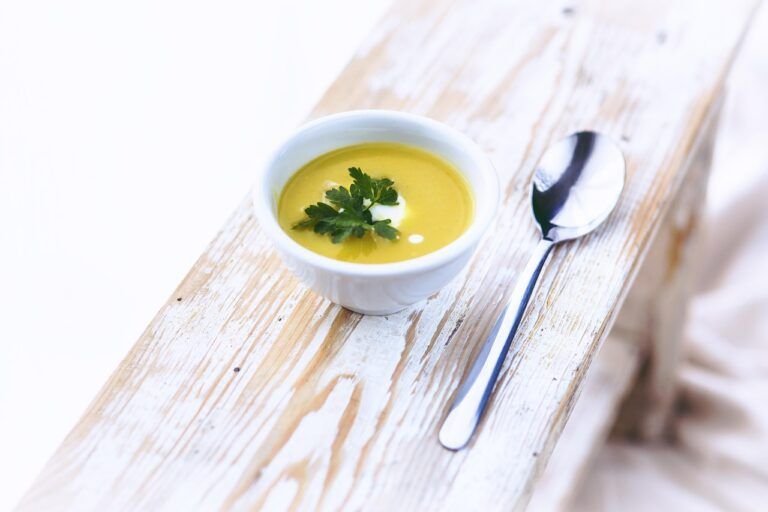 Deliciosa Sopa Fría de Hinojo, Puerro y Papas: Una Receta Refrescante para el Verano