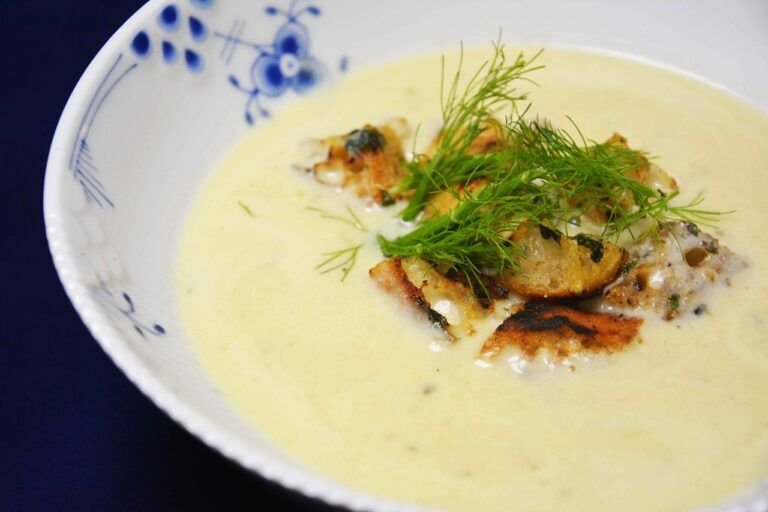 Sopa Fría de Palmito: Un Placer Refrescante para los Días Calurosos