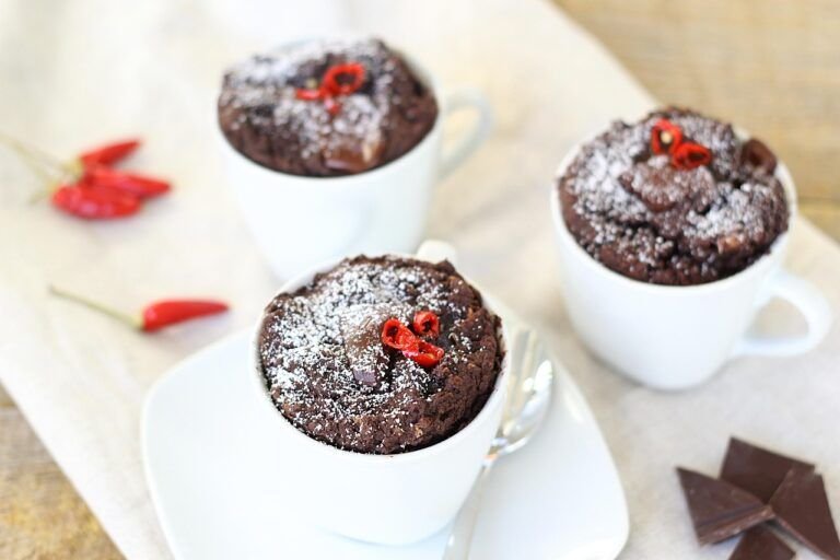 Receta Exquisita de Torta en Taza: Delicia Húmeda y Rápida