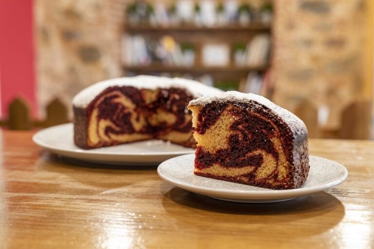 Descubre el Arte Culinario de la Torta Marmolada: Sabor y Estética en un Solo Bocado